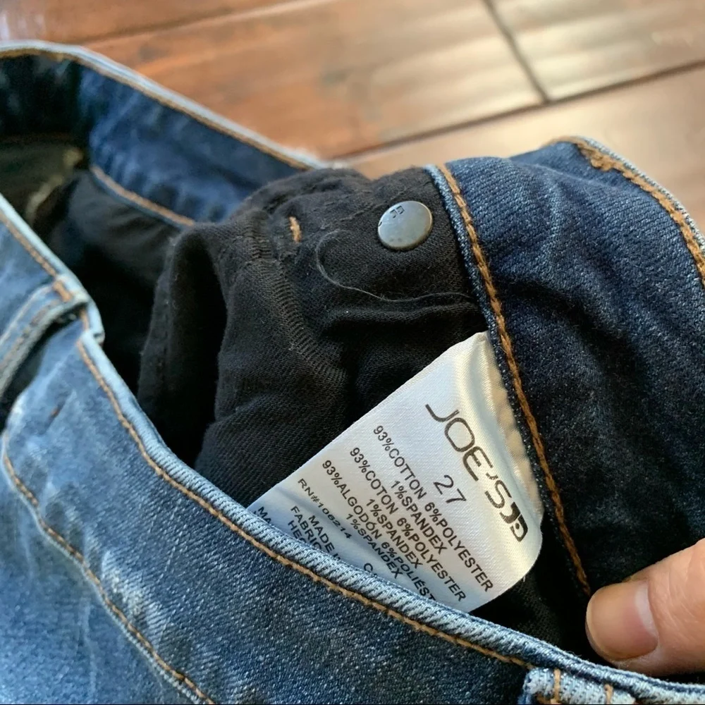 Joe’s Jeans▪️Rolled up Mid rise Medium Wash Shorts. Sz 27‎